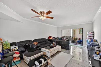 8290 Lake Drive #305, Doral, FL 33166 - Photo 5