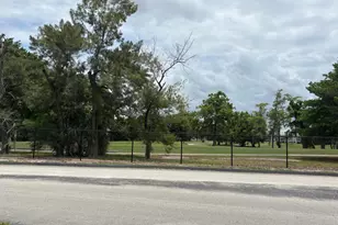 8051 S Colony Cir, Tamarac, FL 33321 - Photo 23