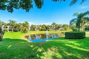11863 Wimbledon Circle, Wellington, FL 33414 - Photo 23