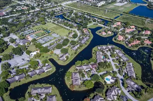 11863 Wimbledon Circle, Wellington, FL 33414 - Photo 21