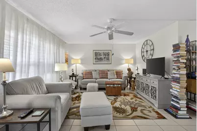 308 Greenbrier A, West Palm Beach, FL 33417 - Photo 3