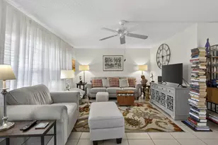 308 Greenbrier A, West Palm Beach, FL 33417 - Photo 3