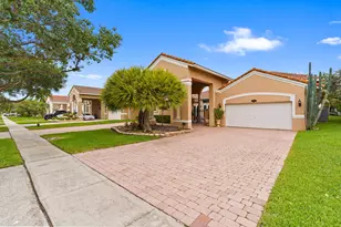 16429 NW 16th St, Pembroke Pines, FL 33028 - Photo 3