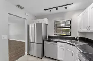 3873 NW 35th St, Coconut Creek, FL 33066 - Photo 13