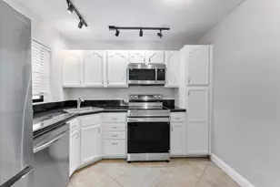 3873 NW 35th St, Coconut Creek, FL 33066 - Photo 11