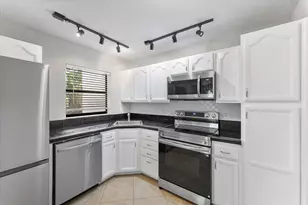3873 NW 35th St, Coconut Creek, FL 33066 - Photo 11
