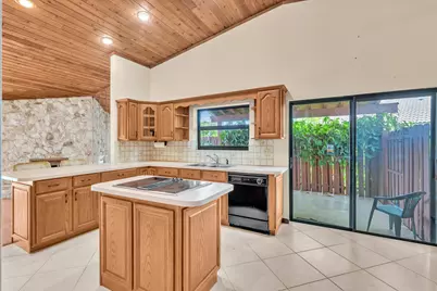 7908 NW 85th Terrace, Tamarac, FL 33321 - Photo 29