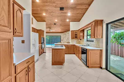 7908 NW 85th Terrace, Tamarac, FL 33321 - Photo 27