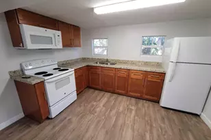 210 SW 7th St, Dania Beach, FL 33004 - Photo 3