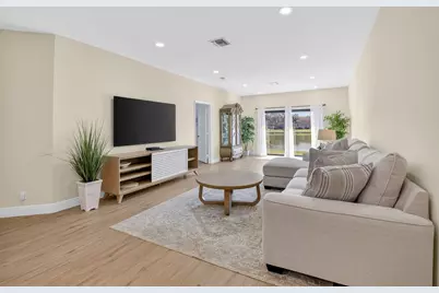 8350 Springlake Drive, Boca Raton, FL 33496 - Photo 9
