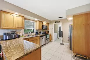5141 NW 3rd Ter, Boca Raton, FL 33487 - Photo 9