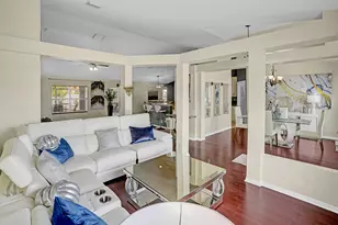 981 SW McComkle Ave, Port Saint Lucie, FL 34953 - Photo 13