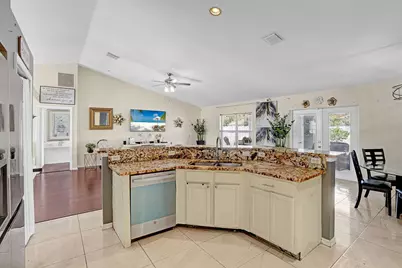 981 SW McComkle Avenue, Port Saint Lucie, FL 34953 - Photo 19