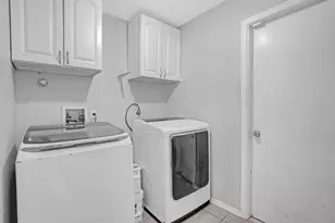 981 SW McComkle Ave, Port Saint Lucie, FL 34953 - Photo 35