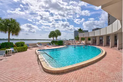 136 Lakeshore Drive, North Palm Beach, FL 33408 - Photo 45
