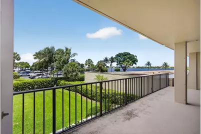 136 Lakeshore Drive, North Palm Beach, FL 33408 - Photo 5