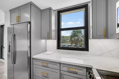 136 Lakeshore Drive, North Palm Beach, FL 33408 - Photo 19