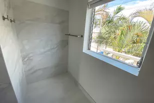 2755 NE 28th Ave, Lighthouse Point, FL 33064 - Photo 17