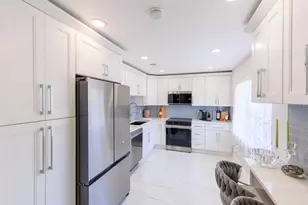 5241 Jog Ln, Delray Beach, FL 33484 - Photo 1