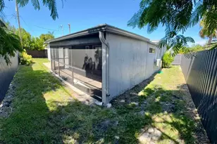 2865 NE 13th Ave, Pompano Beach, FL 33064 - Photo 9