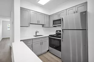 4051 NE 13th Ave, Oakland Park, FL 33334 - Photo 3