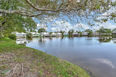 4051 NE 13th Avenue, Oakland Park, FL 33334 - Photo 39