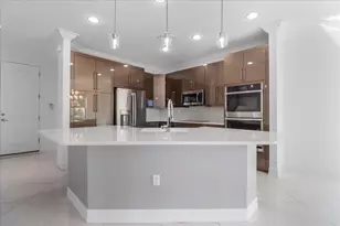 10098 Akenside Dr, Boca Raton, FL 33428 - Photo 5