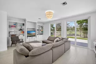 2114 Chagall Cir, West Palm Beach, FL 33409 - Photo 15