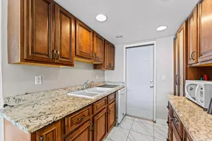 1045 SE 15th St, Fort Lauderdale, FL 33316 - Photo 7