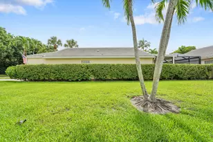 7917 Travlers Tree Dr, Boca Raton, FL 33433 - Photo 5