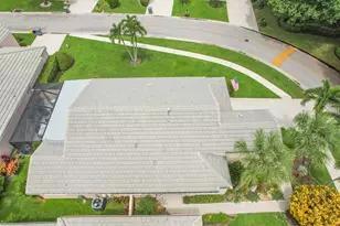 7917 Travlers Tree Dr, Boca Raton, FL 33433 - Photo 43