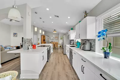 7917 Travlers Tree Drive, Boca Raton, FL 33433 - Photo 13
