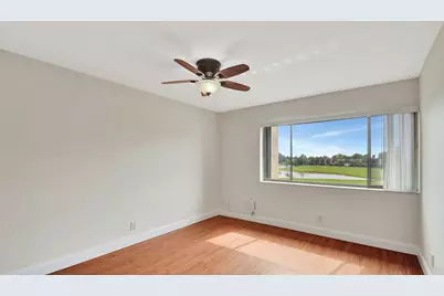 4539 Luxemburg Court #304, Lake Worth, FL 33467 - Photo 11