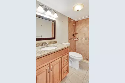 4539 Luxemburg Court #304, Lake Worth, FL 33467 - Photo 15