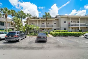 11863 Wimbledon Circle, Wellington, FL 33414 - Photo 21