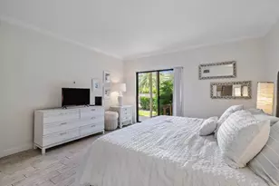 11863 Wimbledon Circle, Wellington, FL 33414 - Photo 31