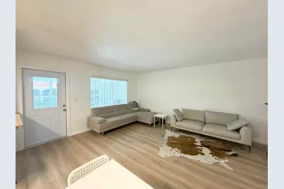 580 Egret Drive #305, Hallandale Beach, FL 33009 - Photo 3