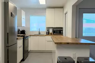 580 Egret Dr, Hallandale Beach, FL 33009 - Photo 1