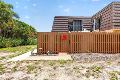 5706 SE Riverboat Drive #202, Stuart, FL 34997 - Photo 3