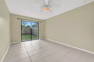 5864 Strawberry Lakes Cir, Lake Worth, FL 33463 - Photo 11