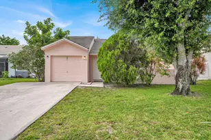 5864 Strawberry Lakes Cir, Lake Worth, FL 33463 - Photo 1
