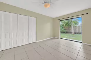 5864 Strawberry Lakes Cir, Lake Worth, FL 33463 - Photo 13