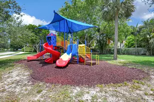 1059 Fairfax Cir W, Boynton Beach, FL 33436 - Photo 29