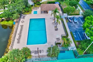 1059 Fairfax Cir W, Boynton Beach, FL 33436 - Photo 25