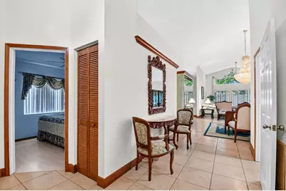 1059 Fairfax Circle W, Boynton Beach, FL 33436 - Photo 3