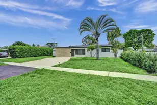 1001 SE 13th Ct, Deerfield Beach, FL 33441 - Photo 7