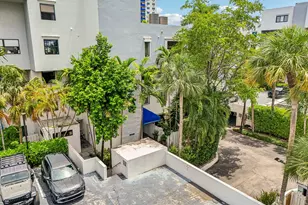 430 Poinciana Dr, Sunny Isles Beach, FL 33160 - Photo 43