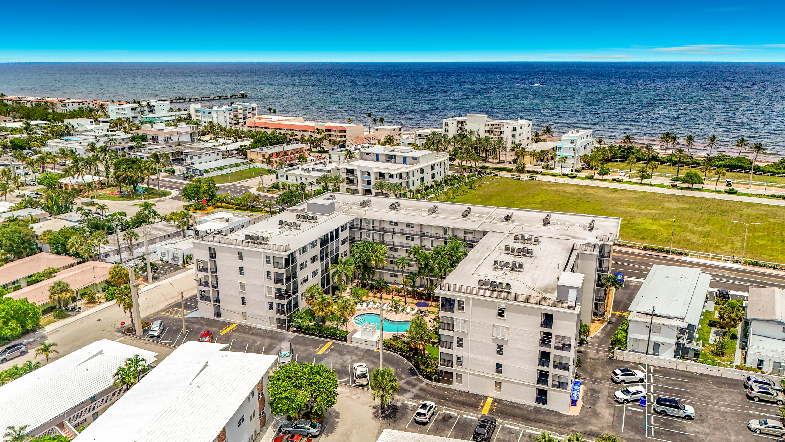 4117 Bougainvilla Dr #207 - 4117 Bougainvilla Dr #207, Lauderdale by the Sea, FL 33308 Luxury Property | Jose Angel Pina