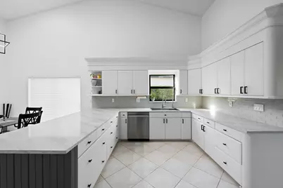 8505 NW 77th Street, Tamarac, FL 33321 - Photo 15