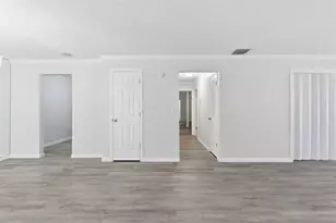 10098 S 42nd Dr, Boynton Beach, FL 33436 - Photo 7